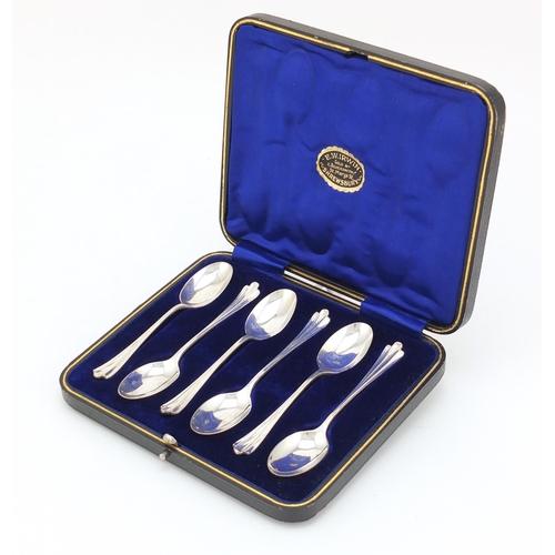 2457 - Set of six silver teaspoons by John Round & Son Ltd, with fitted case, Sheffield 1923, 11cm in lengt... 