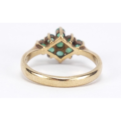 2579 - 9ct gold emerald cluster ring, size P, 3.0g