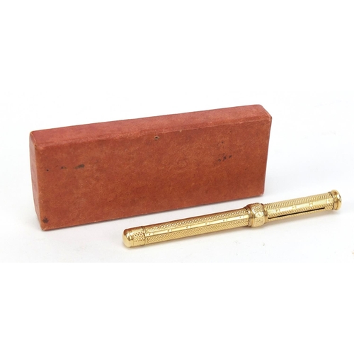 117 - S Mordan & Co unmarked gold propelling pencil with engine turned body, 8cm in length when closed, 12... 