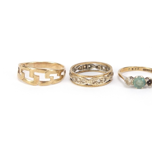 2527 - Four 9ct gold rings, including two eternity rings set with clear stones, various sizes, 8.5g