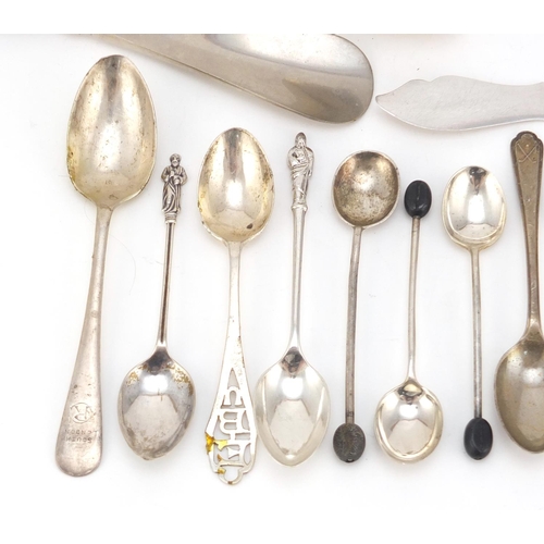 2496 - Victorian and later silver flatware including teaspoons, a caddy spoon and shoehorn, various hallmar... 