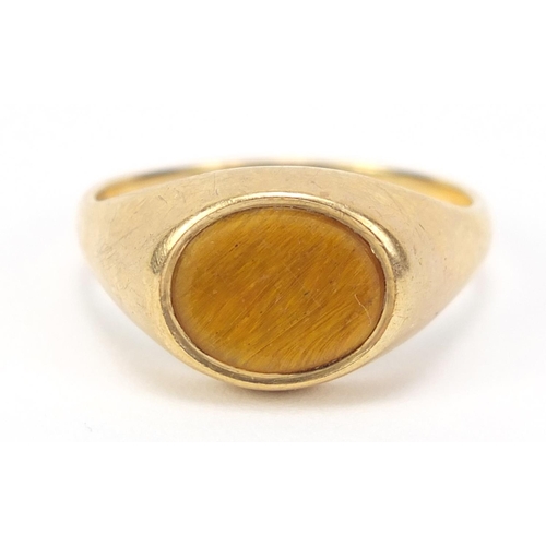 2551 - 9ct gold tigers eye ring, size P, 3.3g