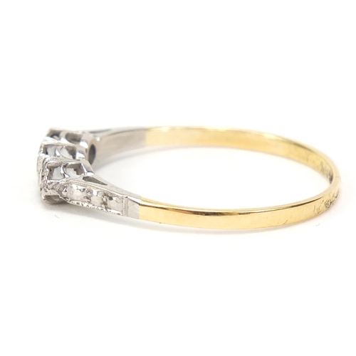 2529 - 18ct gold diamond three stone ring, size W, 2.0g