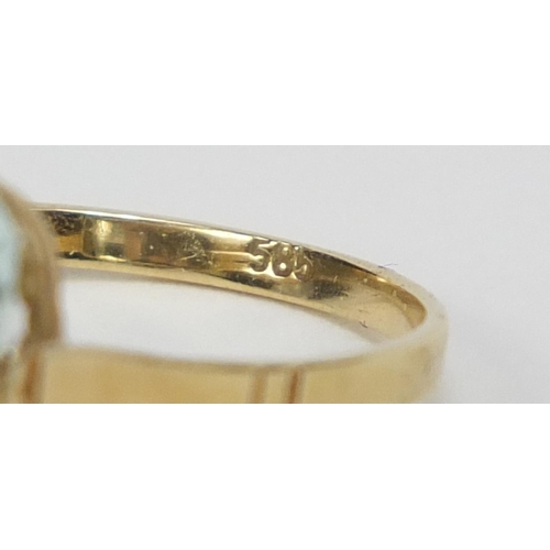 2534 - 14ct gold blue stone ring, size M, 3.1g