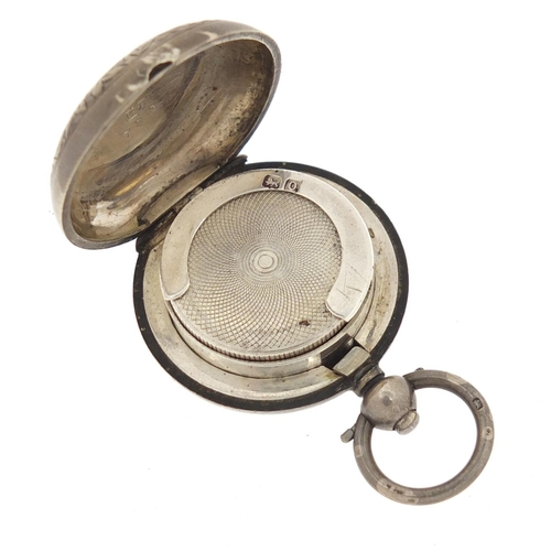 2549 - Silver sovereign case, engraved with leaves,  Birmingham 1913, 3cm in diameter, 22.4g