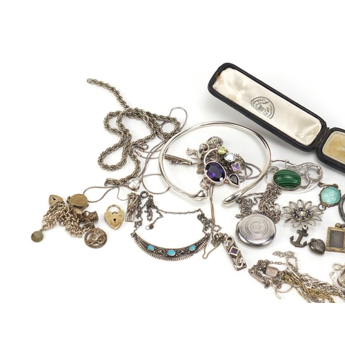 2607 - Silver and white metal jewellery including a malachite brooch, pendants and earrings, 215.0g