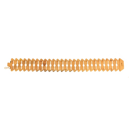 2518 - Continental 18ct gold bracelet, 18cm in length, 29.0g