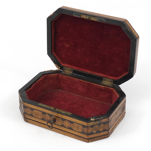 2865 - Italian Sorrento ware box with hinged lid, inlaid with three figures around a barrel, 17cm wide