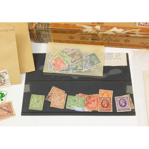 2717 - Extensive collection of mostly loose world stamps