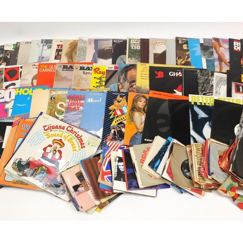 2506 - Vinyl LP's and 45 rpm records including Pinky and Perky, Michael Jackson, Barry Manilow, UB40, Queen... 