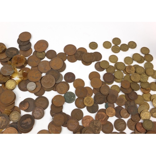 2875 - Large selection of British pre decimal coinage including pennies, halfpennies and three penny bits