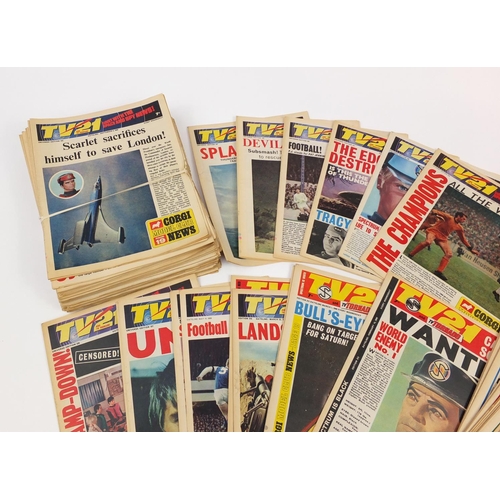 2712 - Large selection of vintage TV21 comics