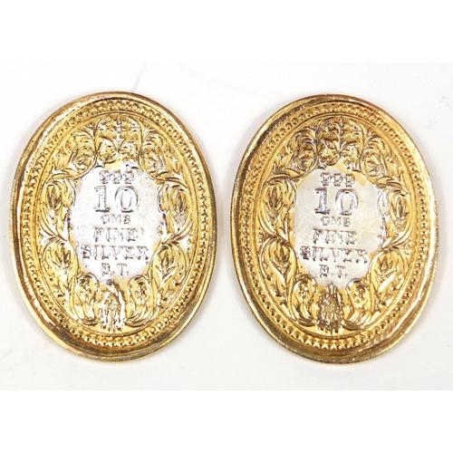 2766 - Silver jewellery and a pair of fine silver Victoria and King George V medallions, 74.2g