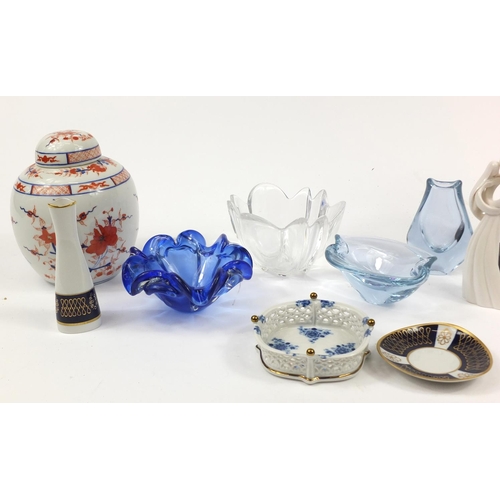 2645 - Collectable china and glassware including Wedgwood Jasperware, Chinese porcelain ginger jar and cove... 