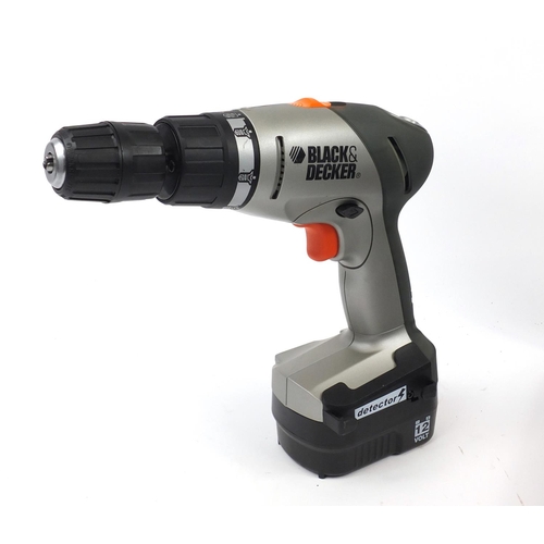 2478 - Black & Decker cordless drill with case and instructions