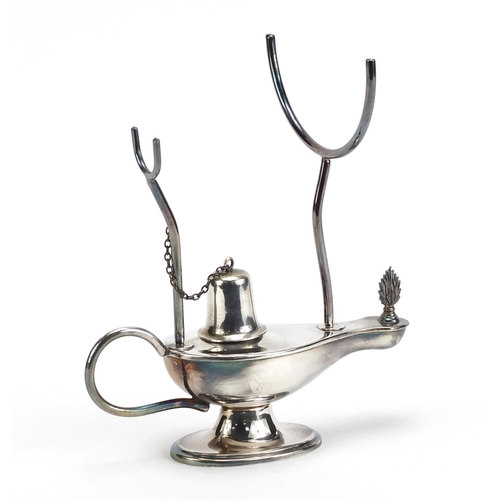 3009 - Silver plated brandy warmer in the form of a genie lamp, 19cm high