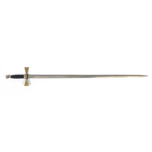 2909 - Masonic interest Wilkinson ceremonial sword with engraved steel blade, 89.5cm in length