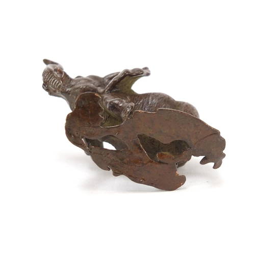 2830 - Japanese patinated bronze elephant, 5cm high