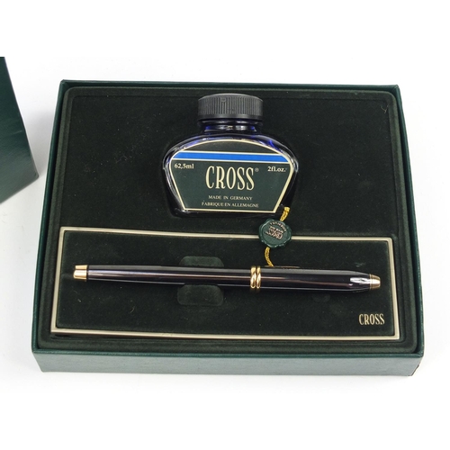 2842 - Cross fountain pen and bottle of ink set with box