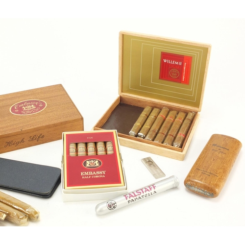 2913 - Cigars and accessories including Hamlet and Willem II