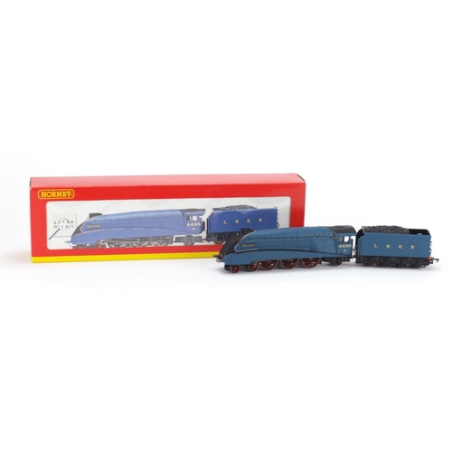 1267 - Hornby 00 gauge Mallard locomotive with box, R2059