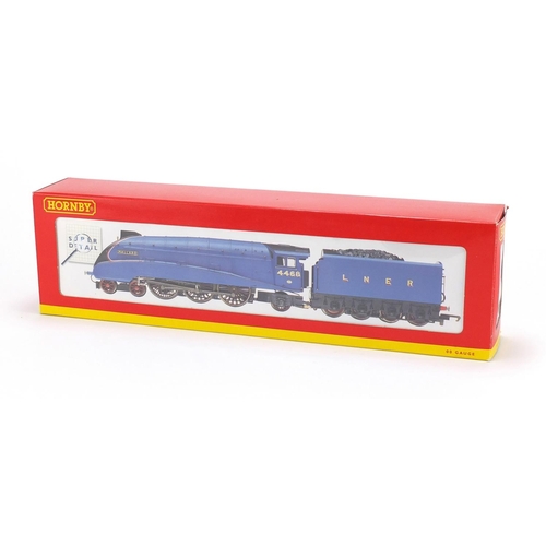 1267 - Hornby 00 gauge Mallard locomotive with box, R2059