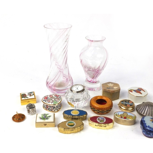 2496 - Glassware and trinkets including Caithness