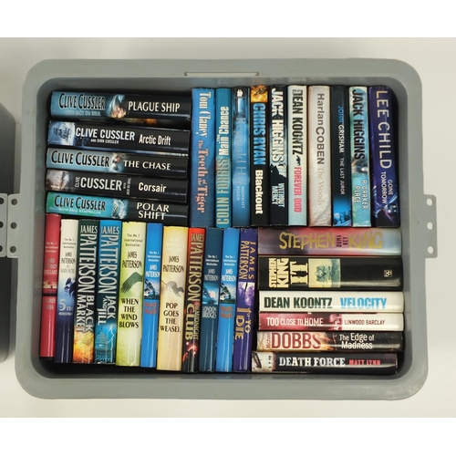 2524 - Hardback books with dust jackets including Clive Cussler, Chris Ryan and James Patterson