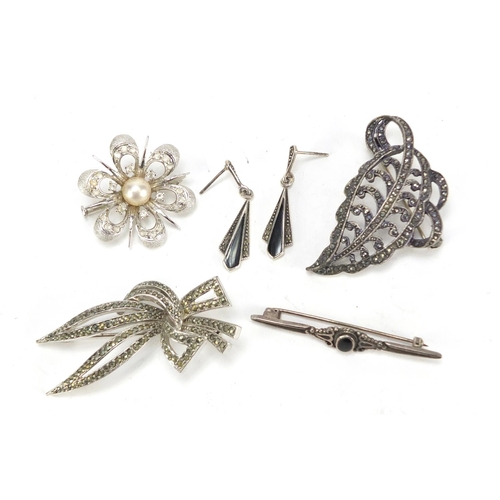 3003 - Mostly silver jewellery including marcasite brooches and a pair of Art Deco enamelled earrings