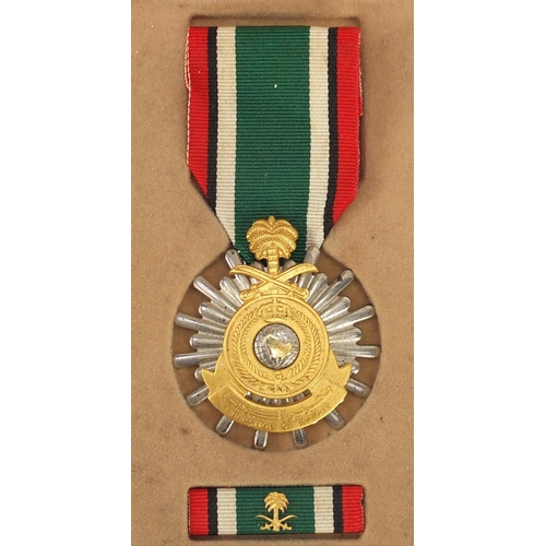 143 - Elizabeth II British military Gulf medal and Liberation of Kuwait with case, the Gulf medal awarded ... 