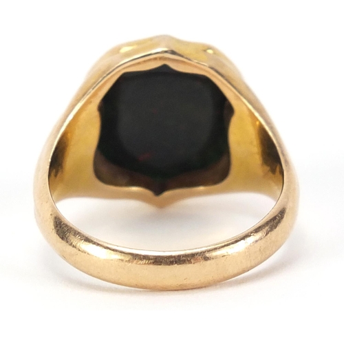 85 - Victorian 15ct gold bloodstone signet ring, size O, 7.4g