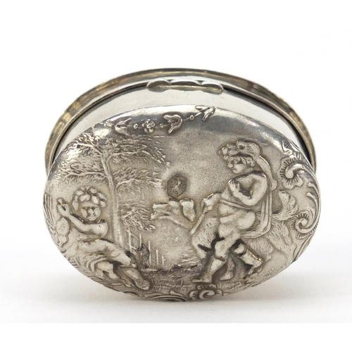 780 - Early 19th century German silver box, the hinged lid embossed with a figure on horseback and Putti, ... 