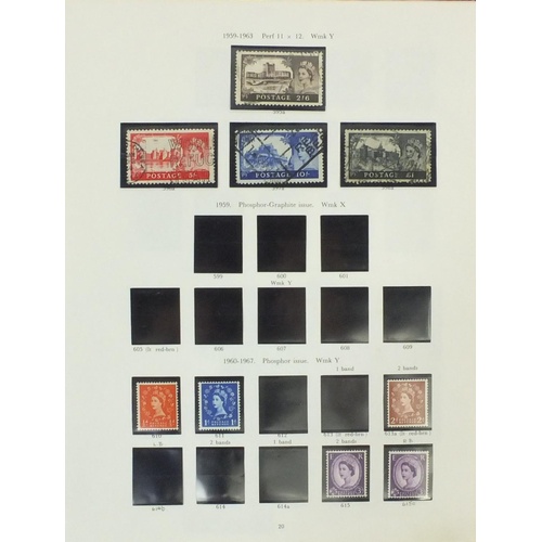 3871 - Album of Great Britain stamps with Queen Victoria line engraved examples including 1D black and 1840... 