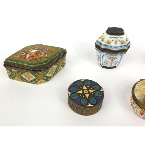 3452 - Five 18th century and later pill boxes including a Sevres example hand painted with cherubs, Bilston... 