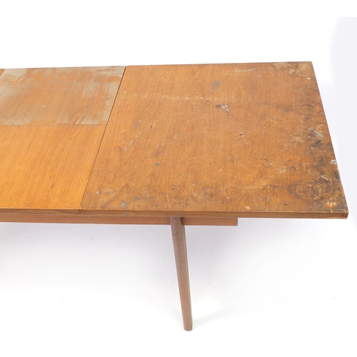 3072 - 1970's Uniflex teak table, two folding artist's easels and a selection of paint used by Alfred Danie... 