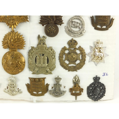 3289 - British military World War I and later cap badges including Army Ordnance Corps, Kenya Regiment and ... 