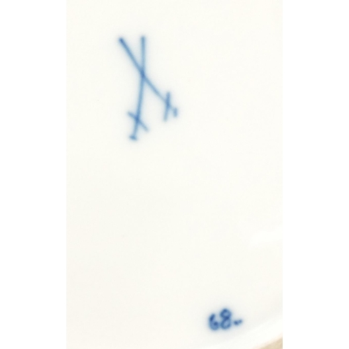 3149 - Six Meissen porcelain soup plates, each hand painted in the Blue Onion pattern, crossed sword marks ... 