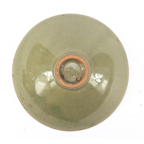 3792 - Chinese celadon glaze porcelain bowl, 15cm in diameter