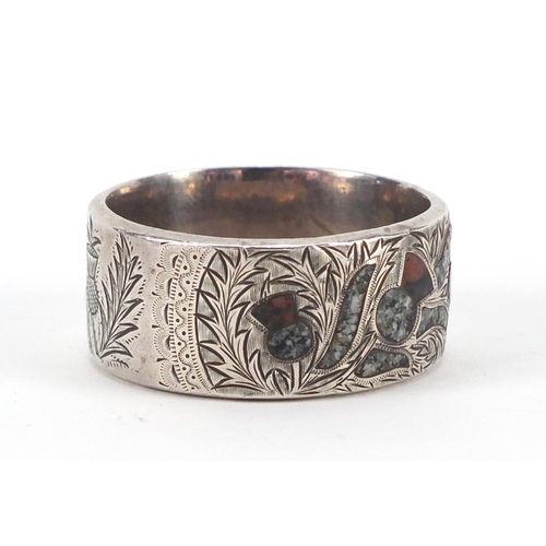 3495 - Circular silver napkin ring inlaid with hardstones and engraved with Scottish thistles, Birmingham 1... 