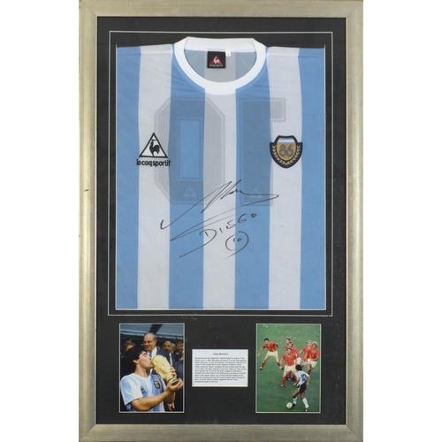 3343 - Diego Maradona signed Argentinian football jersey, mounted and framed, overall 98.5cm x 63cm