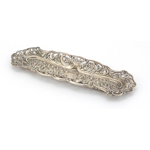 3430 - Edward VII rectangular silver pen tray, by Henry Matthews, pierced and embossed with flowers and fol... 