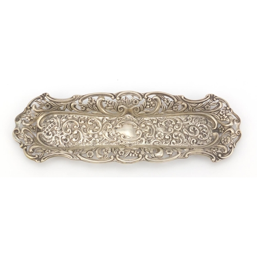 3430 - Edward VII rectangular silver pen tray, by Henry Matthews, pierced and embossed with flowers and fol... 