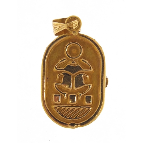3425 - Egyptian Revival gold scarab beetle pendant, 3cm in length, 1.6g