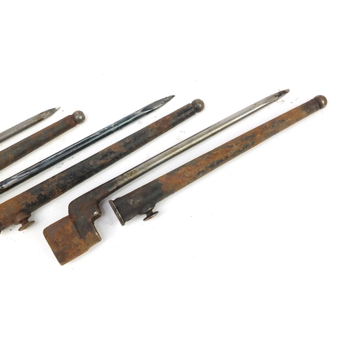 3116 - Three British military socket bayonets with scabbards, each 27.5cm in length