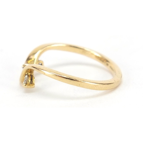 3427 - 18ct gold diamond three stone ring, size K, 2.2g