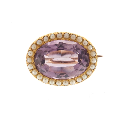 3932 - Victorian 15ct gold amethyst and seed pearl brooch, 2.4cm in length, 5.7g