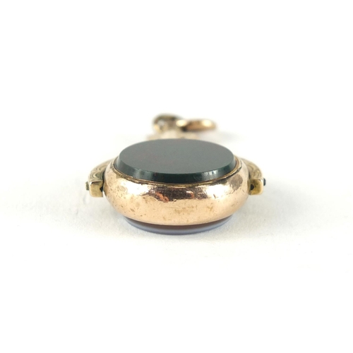 3980 - Victorian 9ct gold bloodstone and onyx watch key fob, 4cm in length, 8.5g