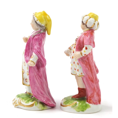 3371 - Two 18th century Derby Ottoman figures of Turkish people, the largest 9cm high