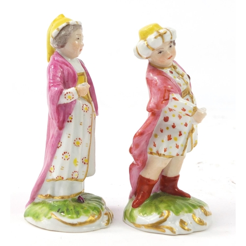 3371 - Two 18th century Derby Ottoman figures of Turkish people, the largest 9cm high