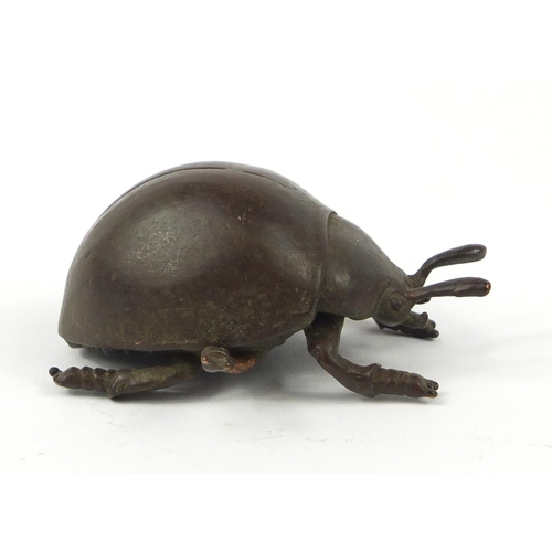 3389 - Japanese patinated bronze dung beetle, 5.5cm in length